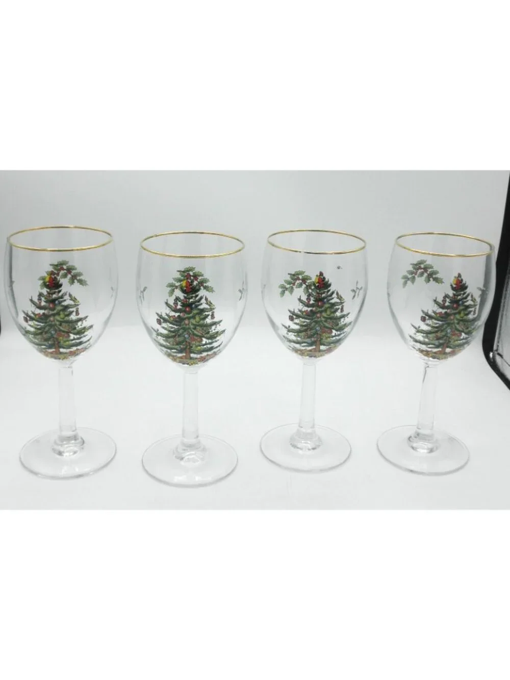 Spode Christmas Tree 12 Ounce Wine Glasses Set of 4 SEE FLAWS PLEASE
